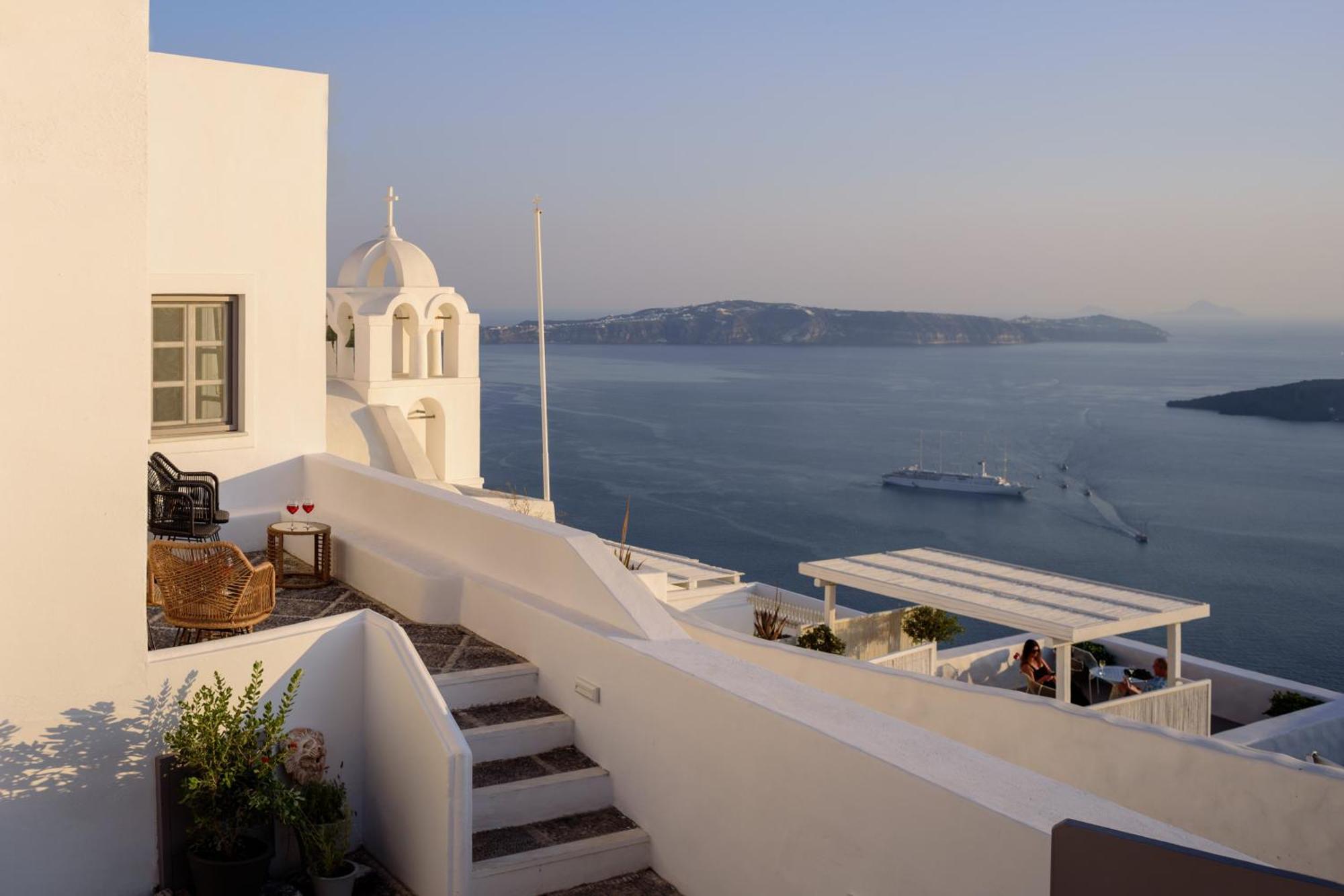 Anemos Family Suites Fíra Kültér fotó