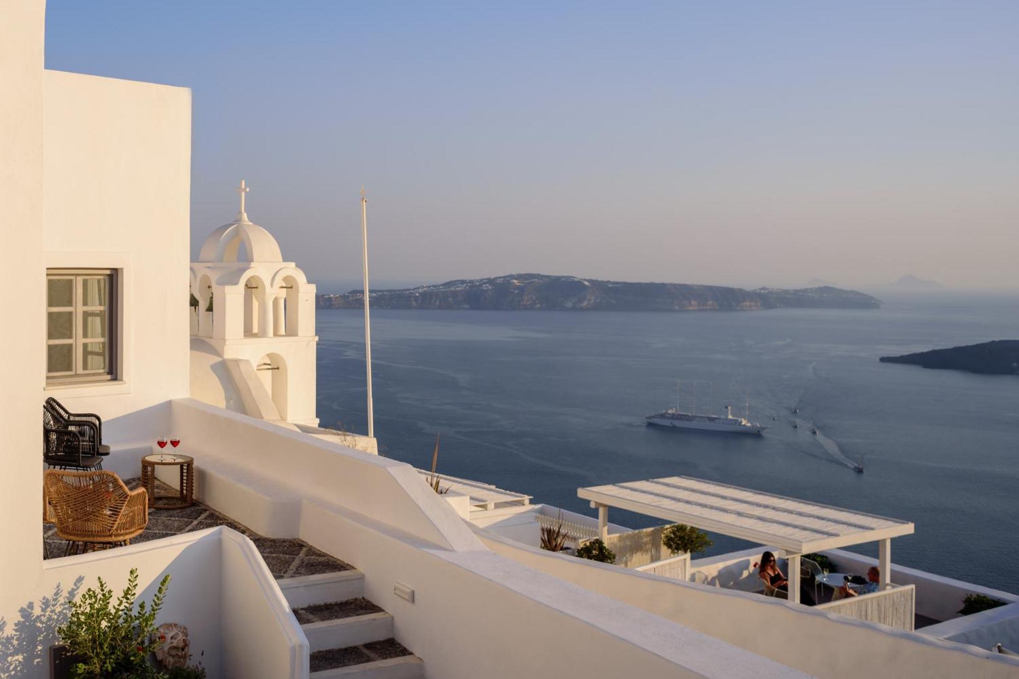 Anemos Family Suites Fíra Kültér fotó