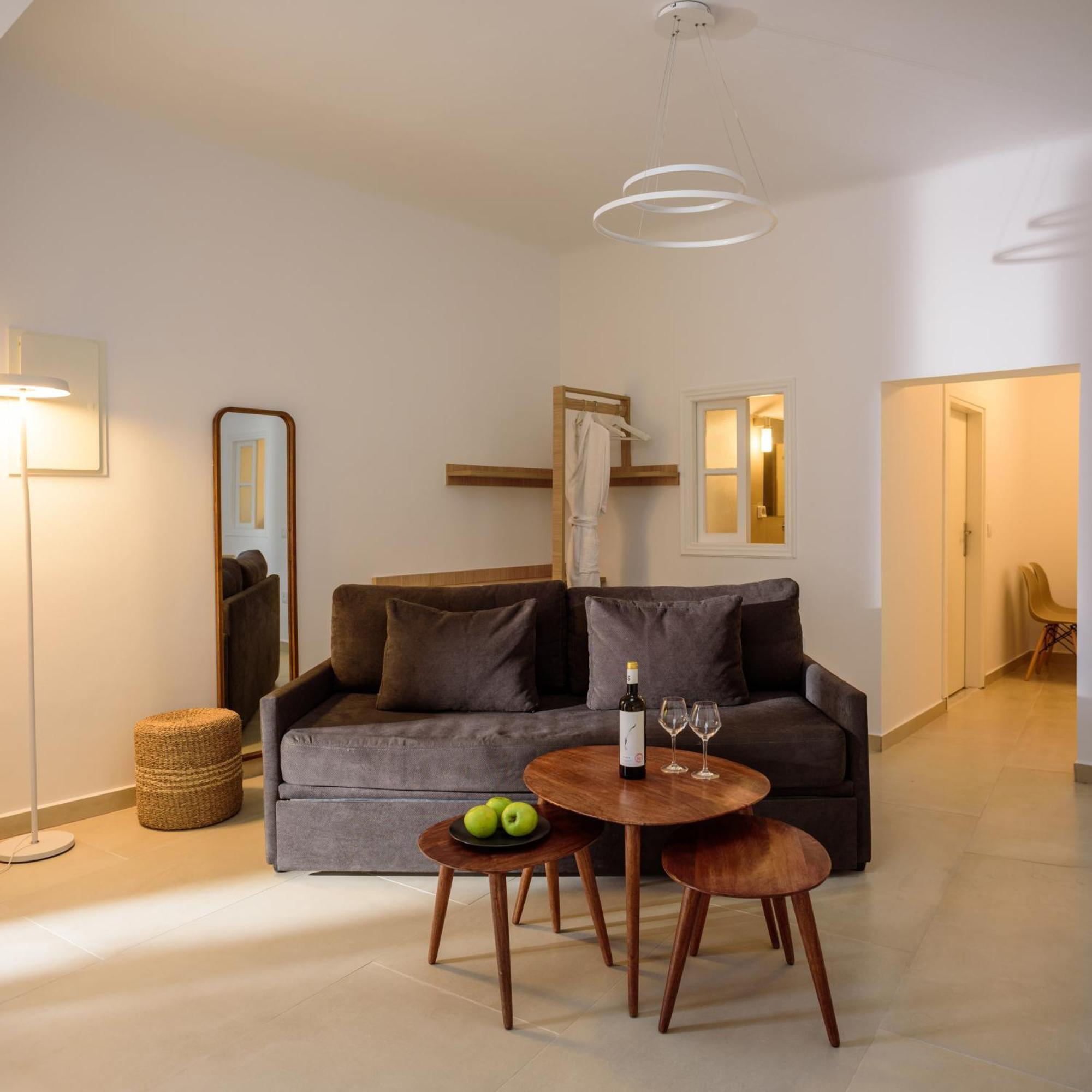 Anemos Family Suites Fíra Kültér fotó