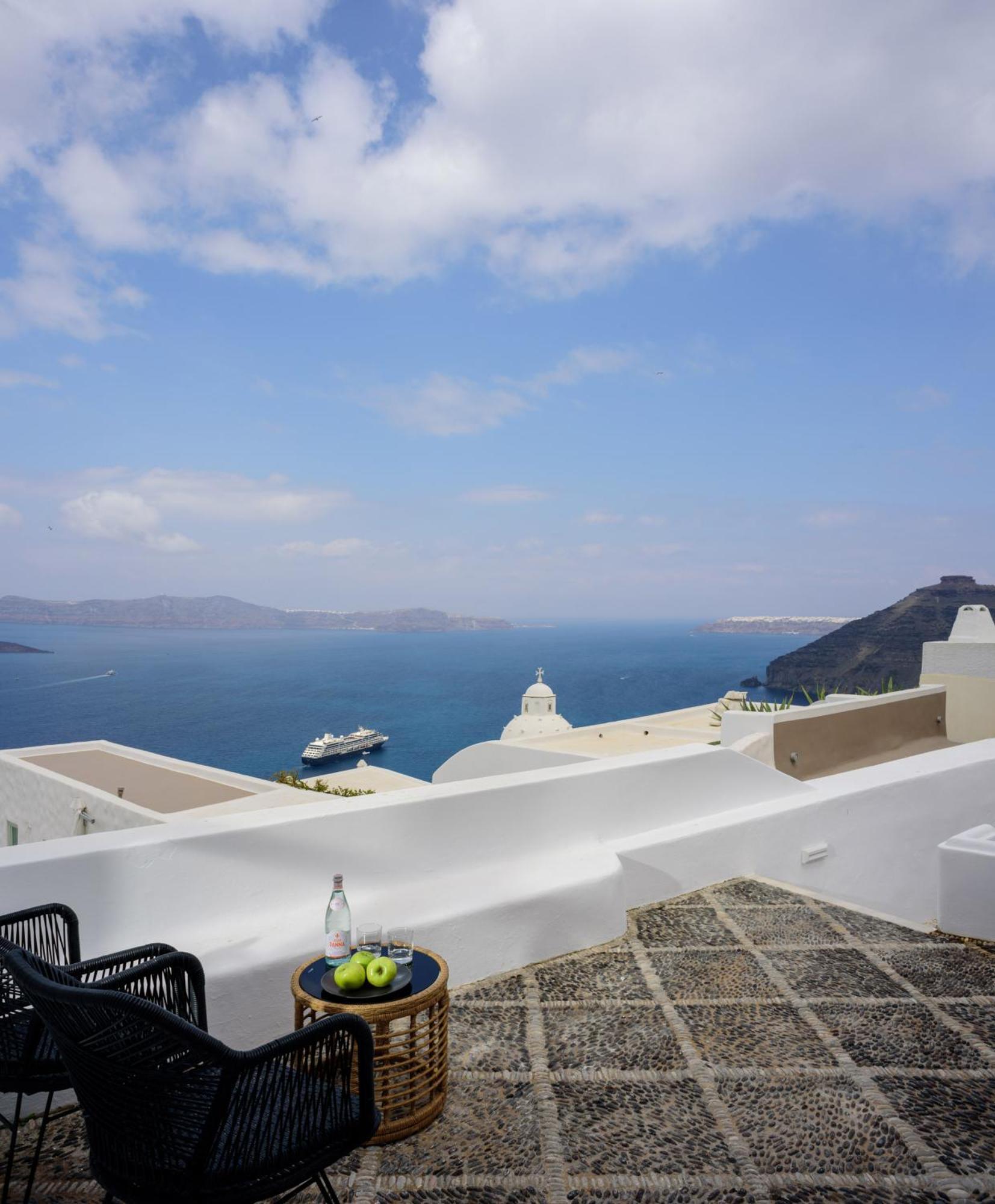 Anemos Family Suites Fíra Kültér fotó
